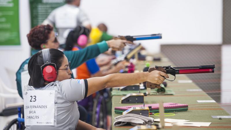 Eloisa Miranda Fernandes - Brazil - shooting Brazilian female competing in a pistol event
